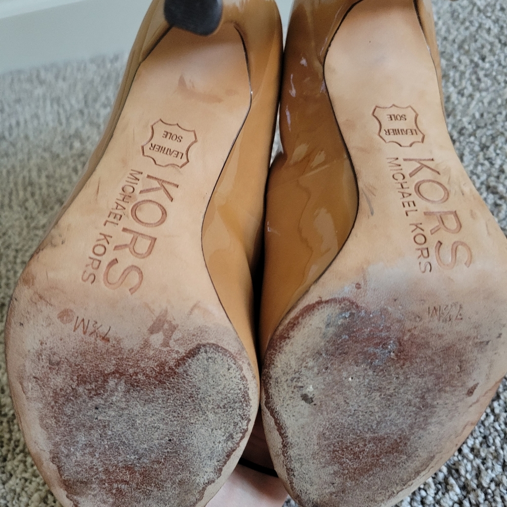 Kors by Michael kors sz 7.5 light brown heels - Picture 8 of 9